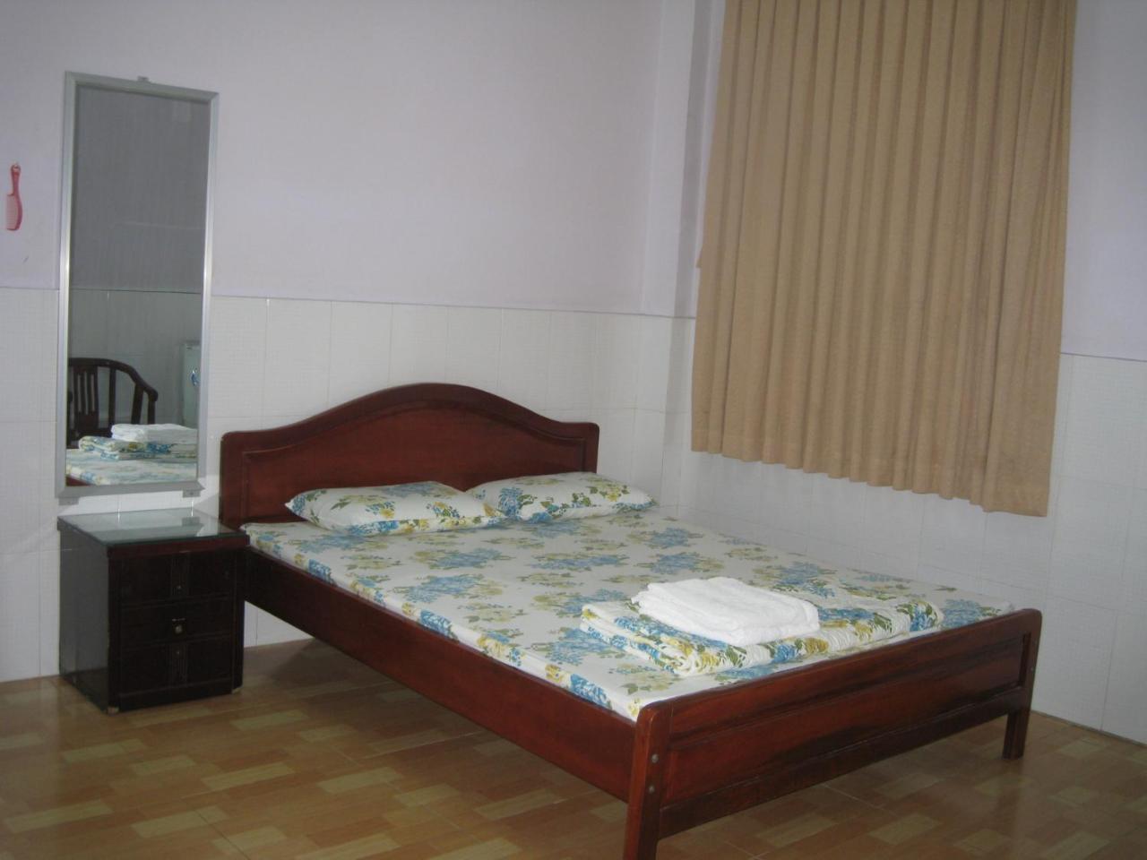 Khách sạn bình dân Thanh 1 2*